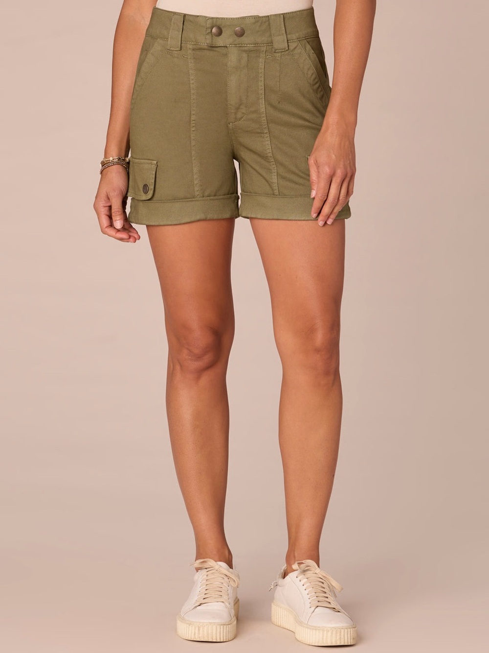 "Ab"solution Skyrise 4.5" Inseam Double Button Cargo Short Size 4
